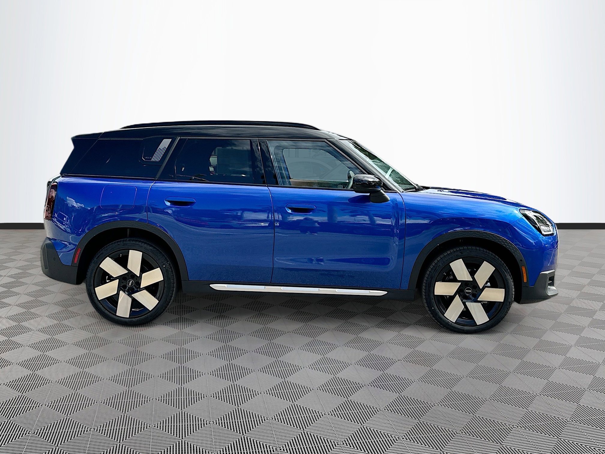 New 2025 MINI Cooper Countryman S image 8