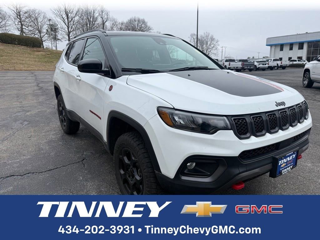 Used 2023 Jeep Compass Trailhawk image 1