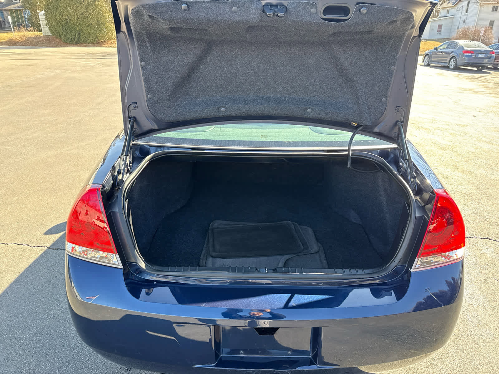 Used 2010 Chevrolet Impala LS image 15