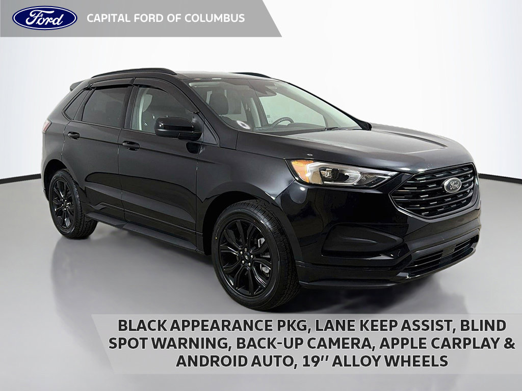 Used 2022 Ford Edge SE w/ Black Appearance Package