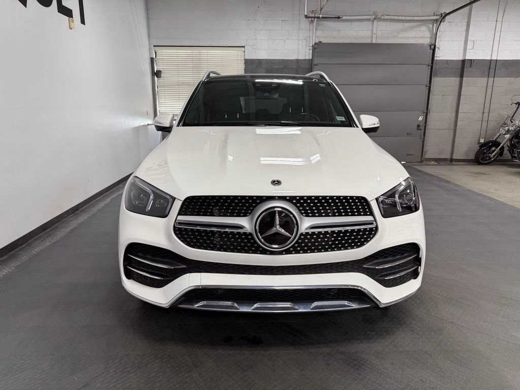Used 2023 Mercedes-Benz GLE 450 4MATIC w/ AMG Line Exterior image 3