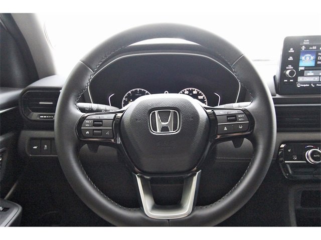 New 2025 Honda Pilot Touring image 14