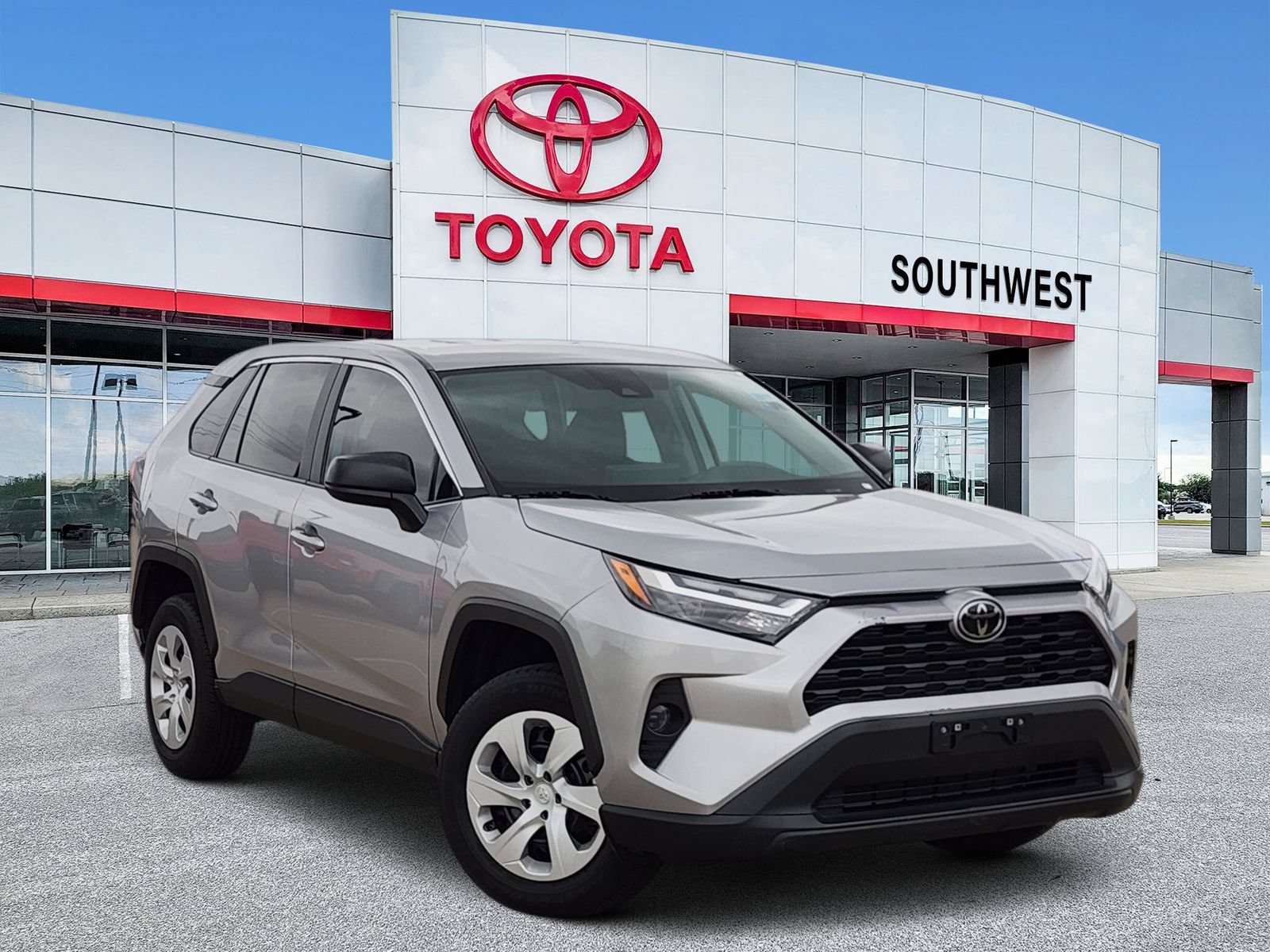 Used 2023 Toyota RAV4 XSE AWD/4WD image 1