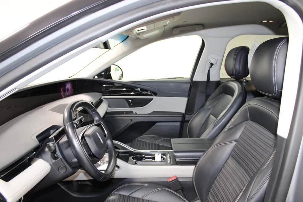 Used 2024 Lincoln Nautilus Reserve AWD/4WD image 18