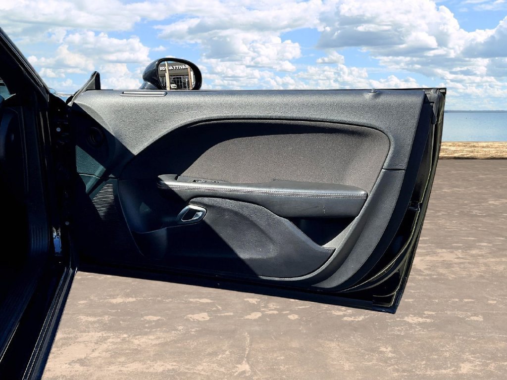 Used 2019 Dodge Challenger SXT RWD image 28