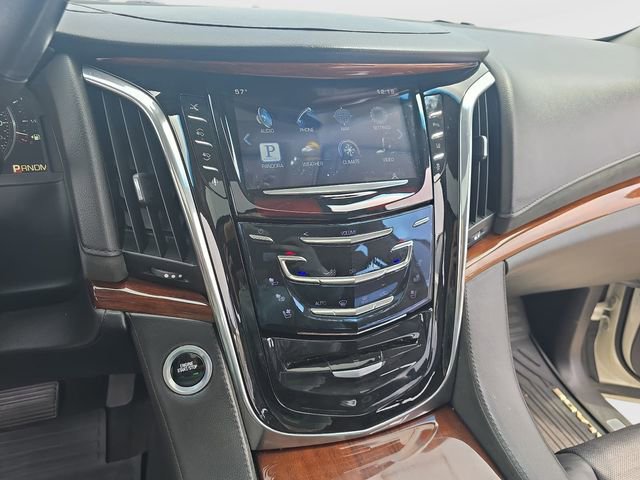 Used 2015 Cadillac Escalade Premium AWD/4WD image 31