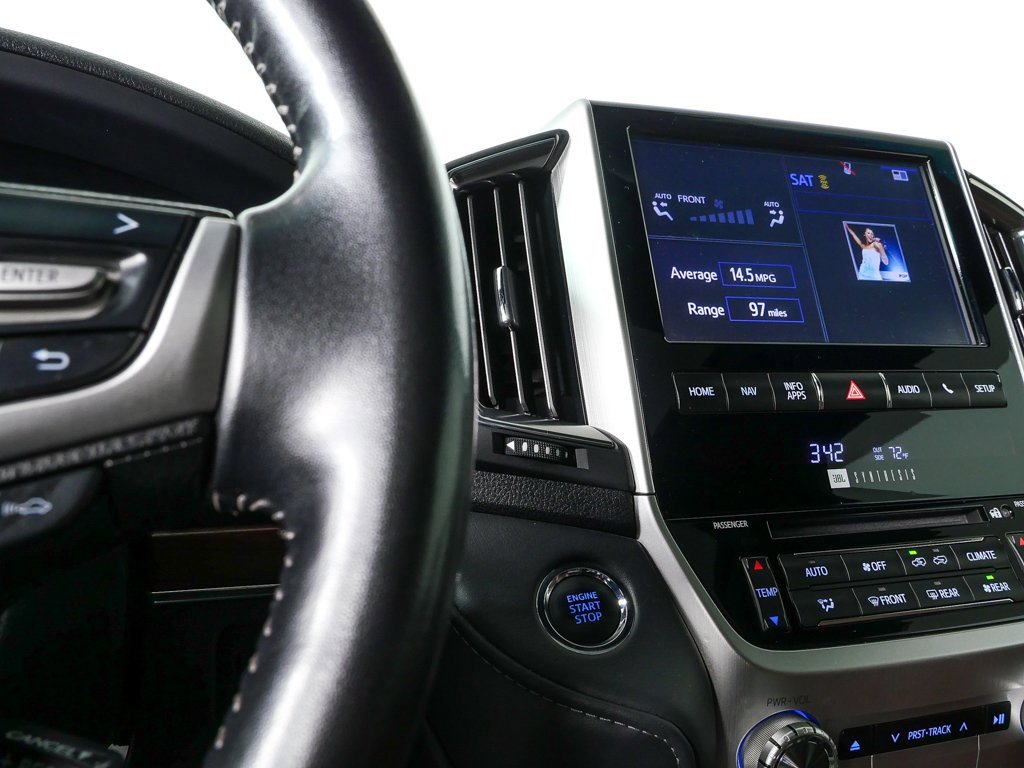 Used 2021 Toyota Land Cruiser image 13