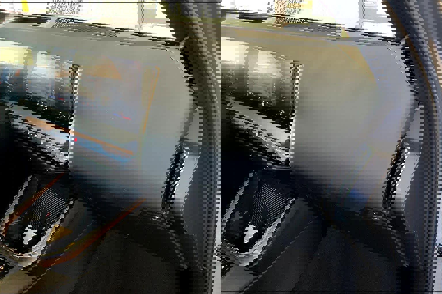 Used 2025 BMW X3 xDrive30i image 18