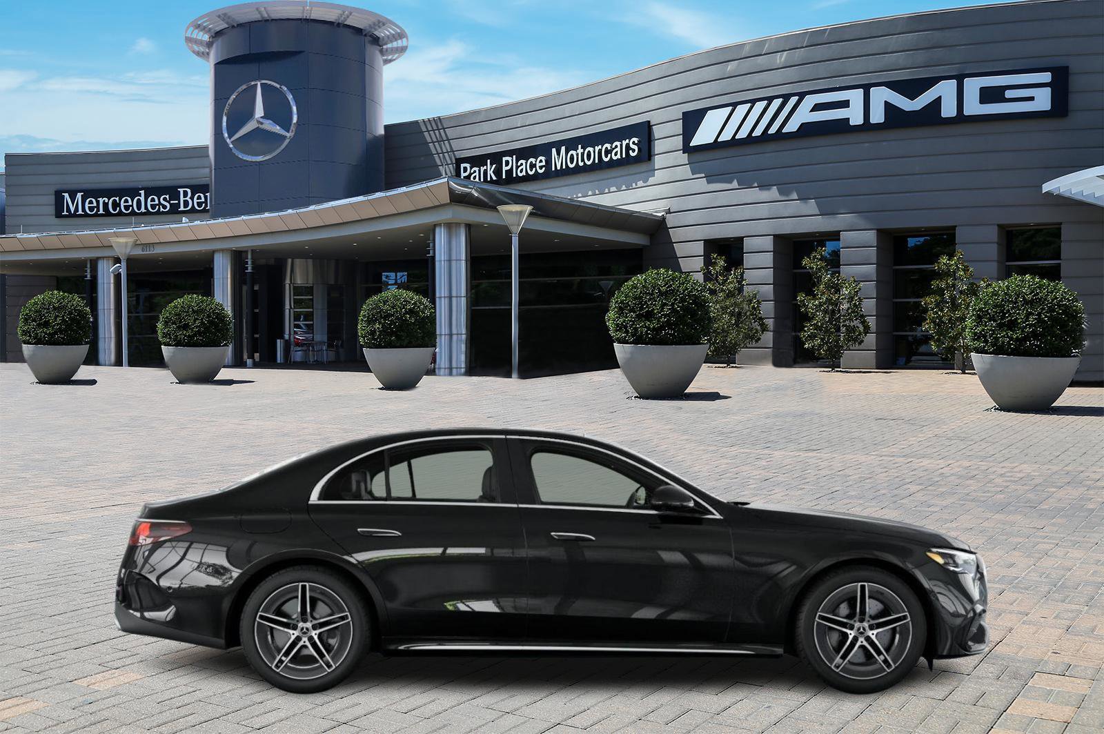 New 2026 Mercedes-Benz E 450 4MATIC Sedan image 2