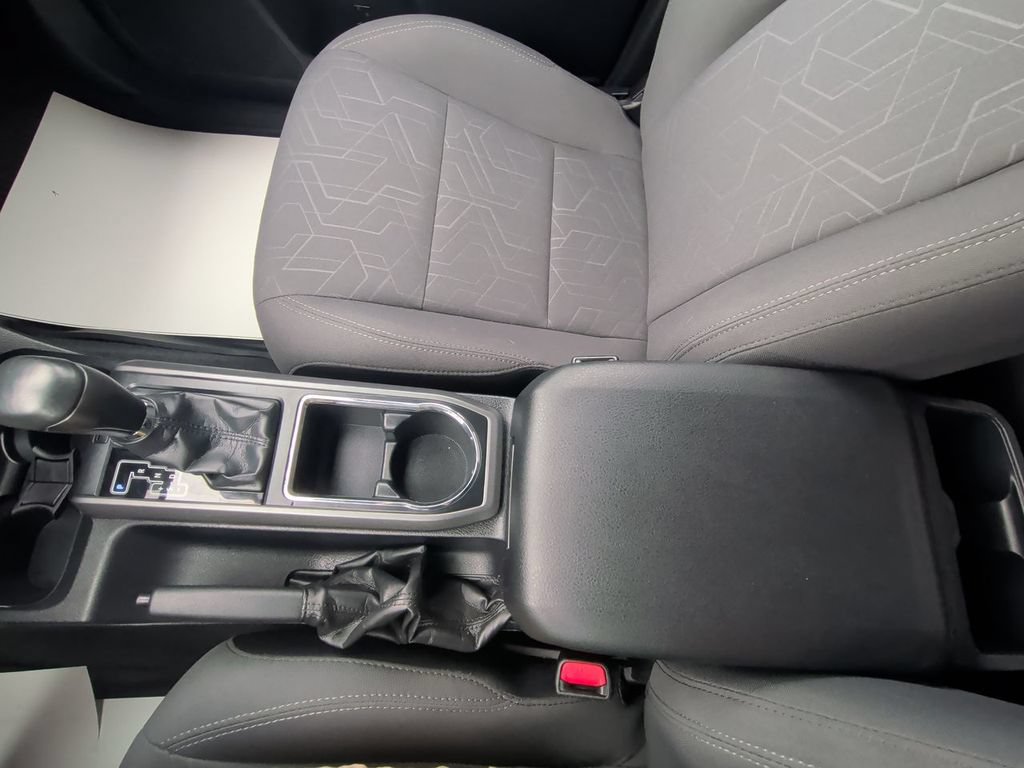 Used 2019 Toyota Tacoma TRD Off-Road AWD/4WD image 21