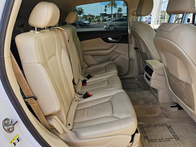 Used 2019 Audi Q7 3.0T Premium w/ Convenience Package AWD/4WD image 22