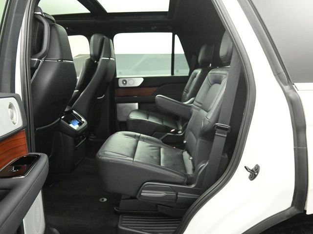 Used 2024 Lincoln Navigator Reserve image 22