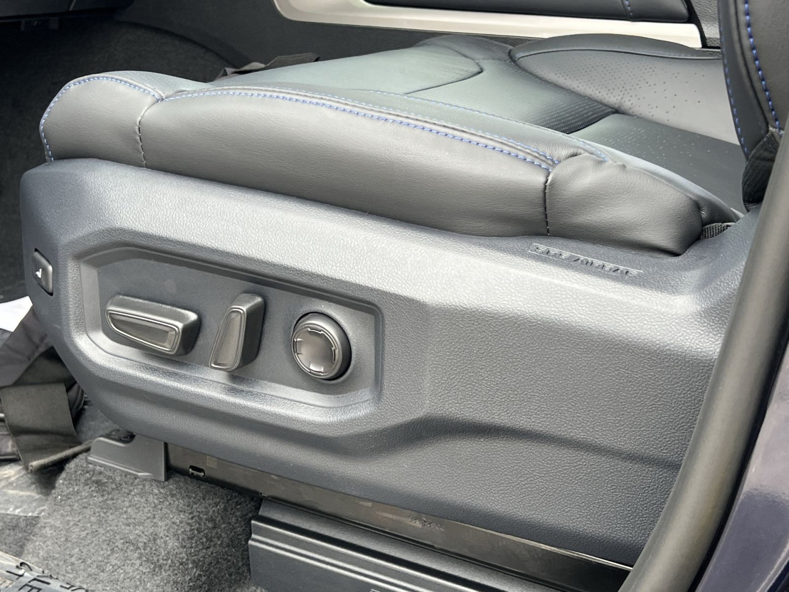 New 2026 Toyota Sequoia Platinum AWD/4WD image 12