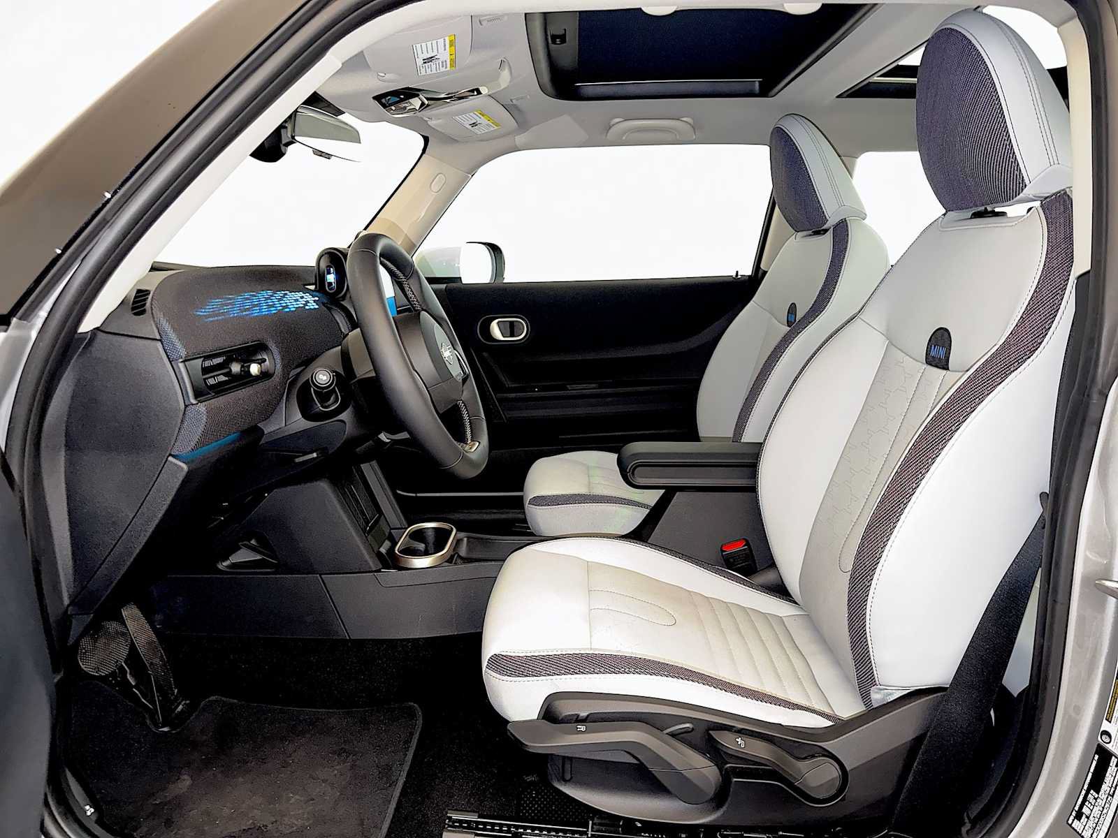 Used 2025 MINI Cooper S FWD image 9