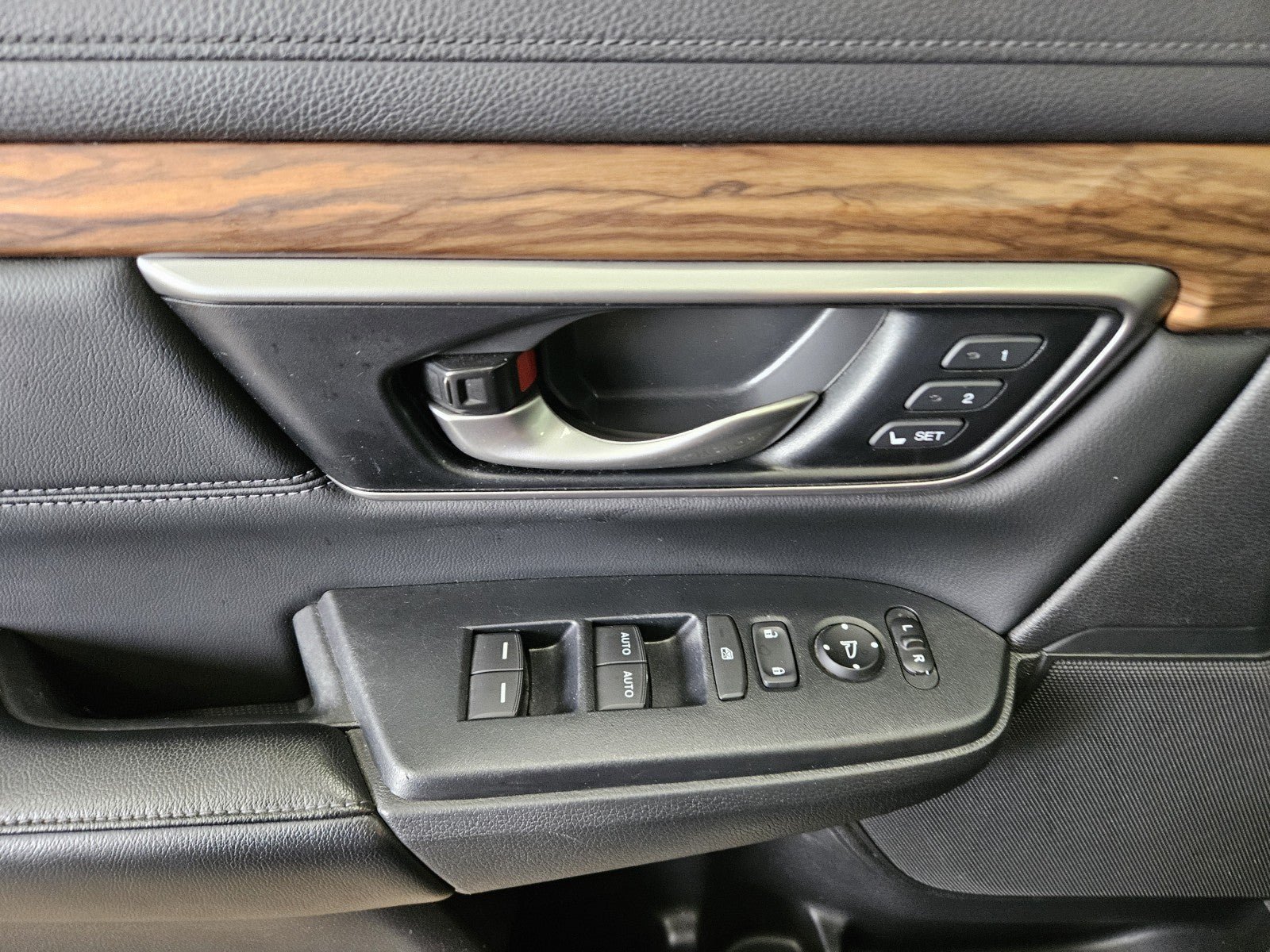 Used 2019 Honda CR-V Touring image 31