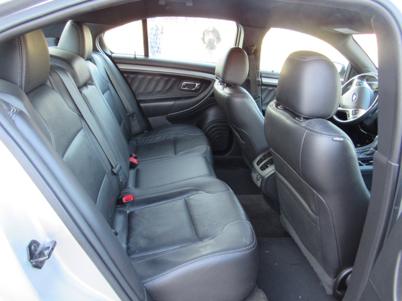 Used 2015 Ford Taurus SEL w/ Equipment Group 201A image 7