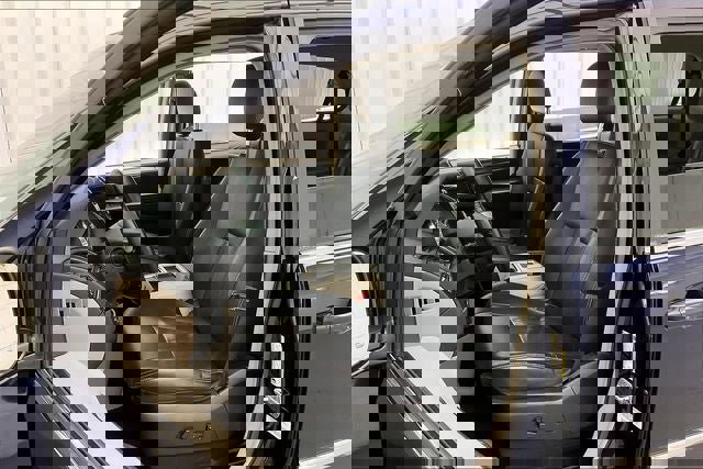 Used 2012 Chrysler Town & Country Touring w/ Entertainment Group #1 image 8