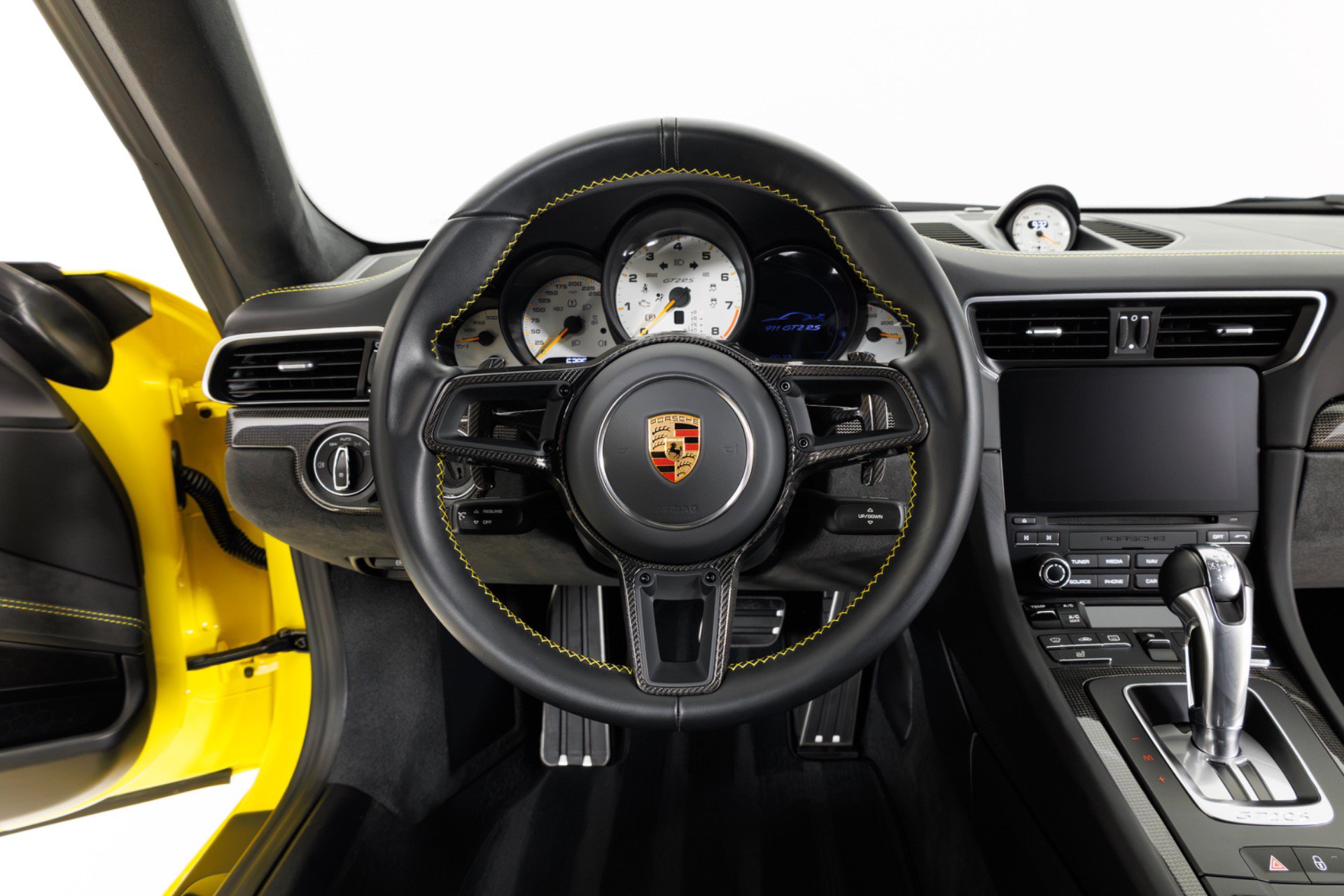 Used 2018 Porsche 911 GT2 RS w/ Weissach Package RWD image 20