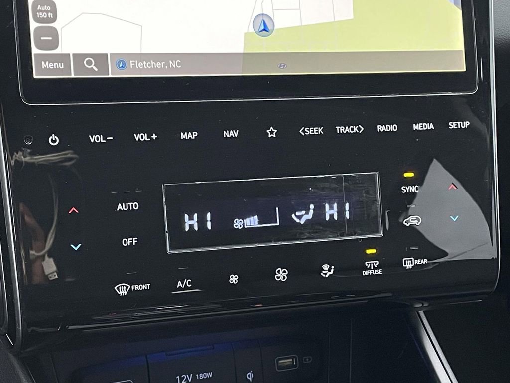 Certified 2023 Hyundai Tucson Limited w/ Winter Package image 19