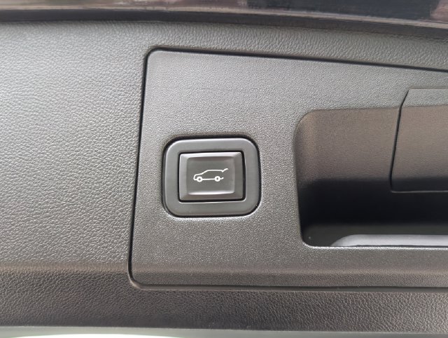 Used 2021 Cadillac XT4 Sport AWD/4WD image 30