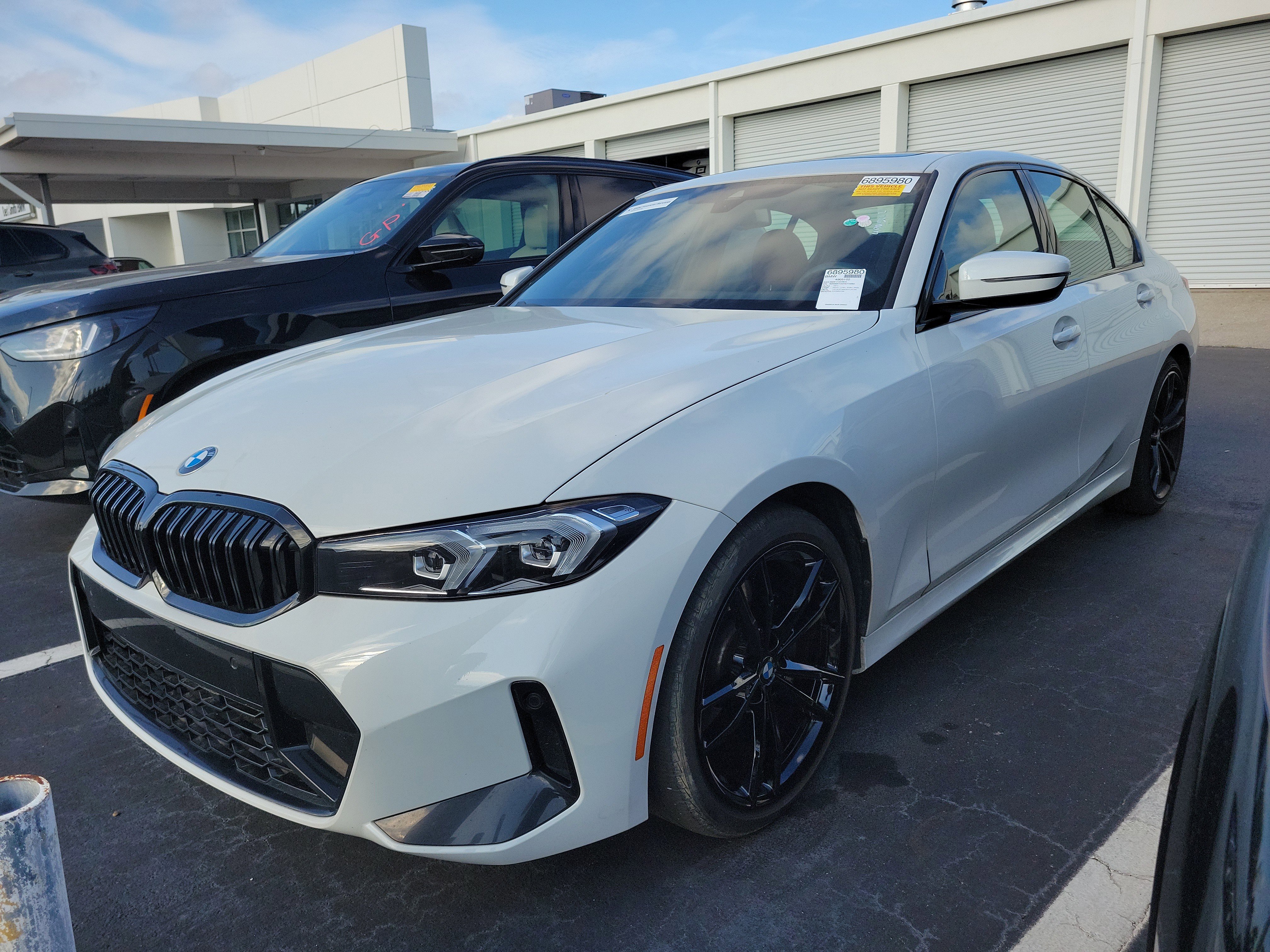 Used 2023 BMW 330i xDrive Sedan w/ M Sport Package AWD/4WD image 1
