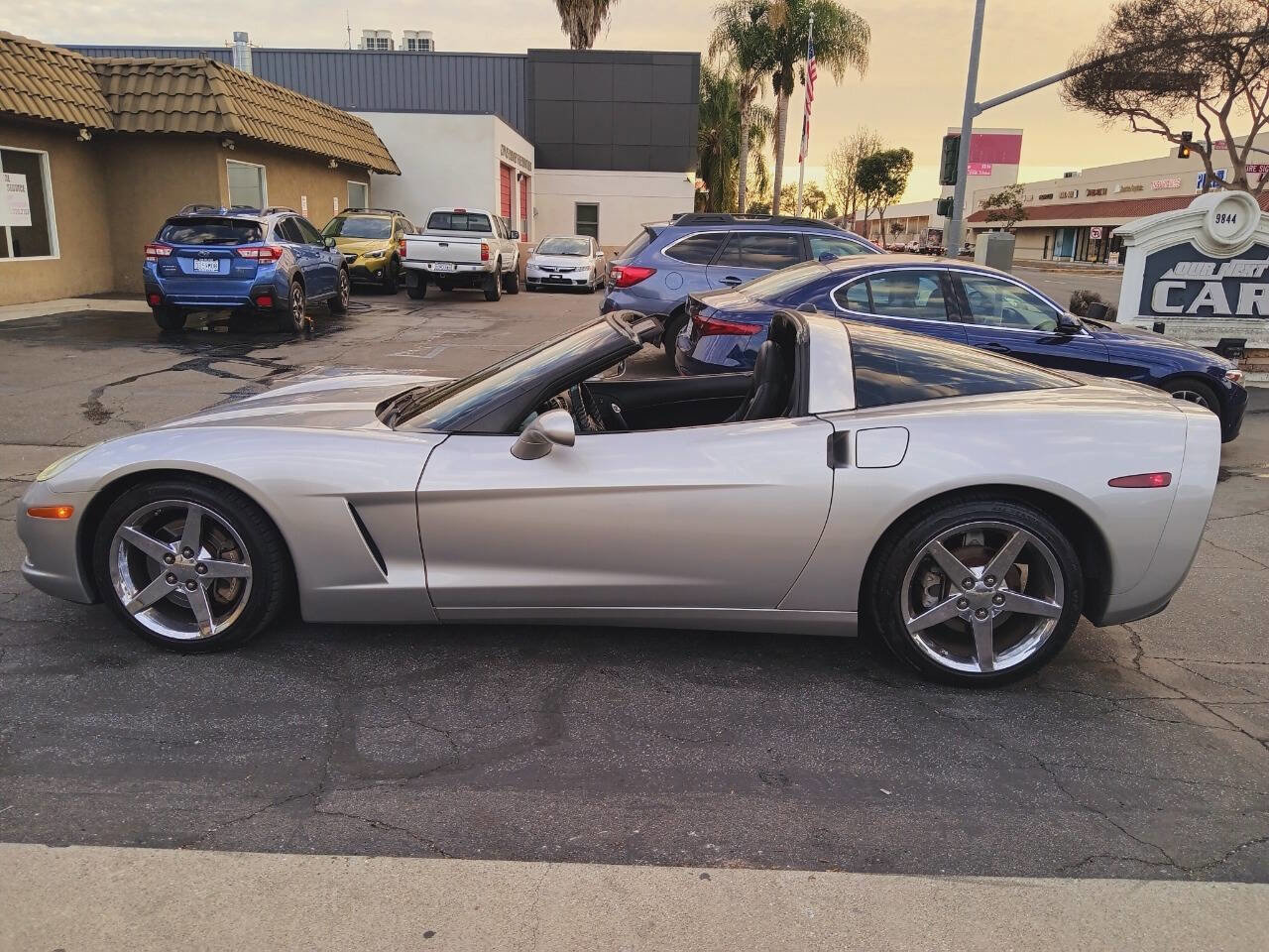 Used 2005 Chevrolet Corvette Base 2dr Coupe w/ Preferred Equipment Group image 4