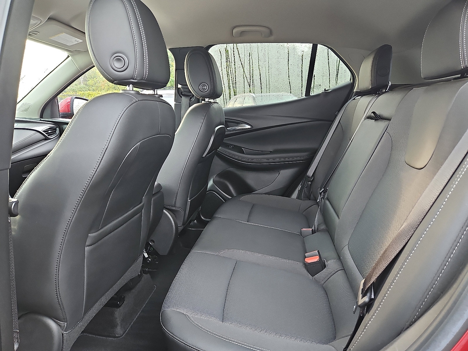 Certified 2023 Buick Encore GX Select w/ Sport Touring Package image 10