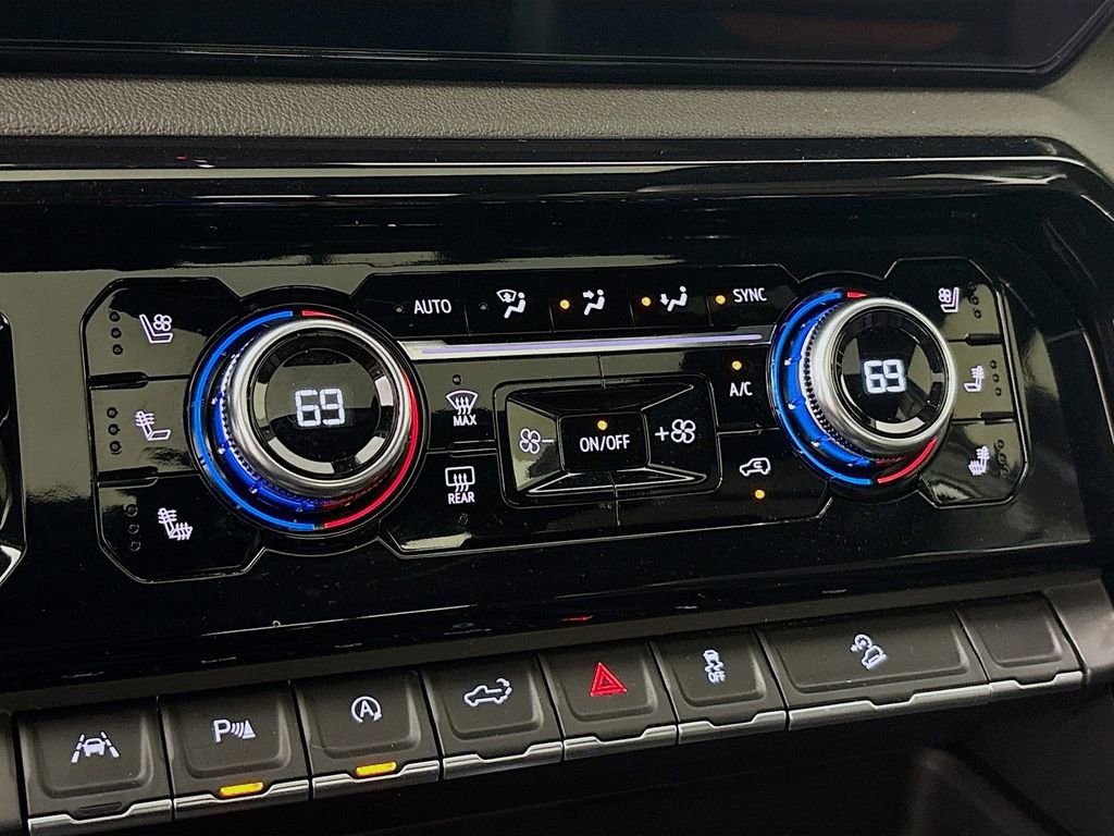 Used 2025 GMC Sierra 1500 AT4 w/ AT4 Premium Package image 21