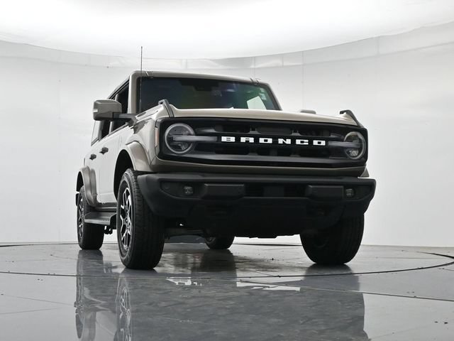 Certified 2025 Ford Bronco Outer Banks AWD/4WD image 40