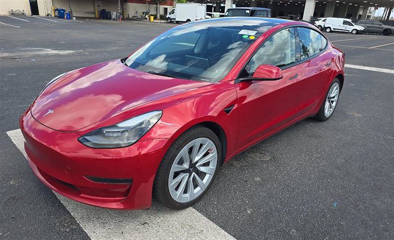 Used 2023 Tesla Model 3 Standard Range RWD image 3