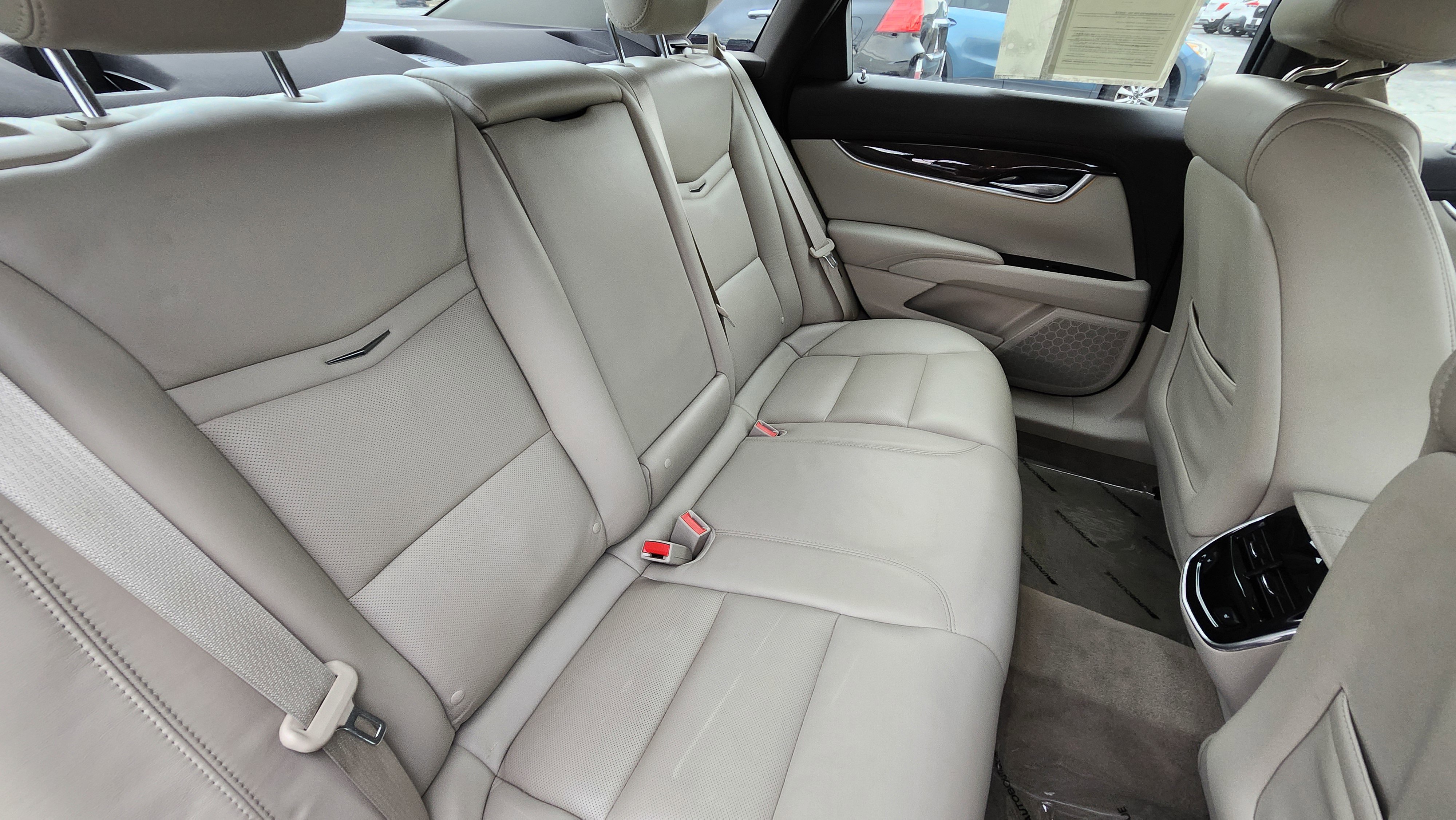 Used 2015 Cadillac XTS Luxury w/ Driver Awareness Package image 19