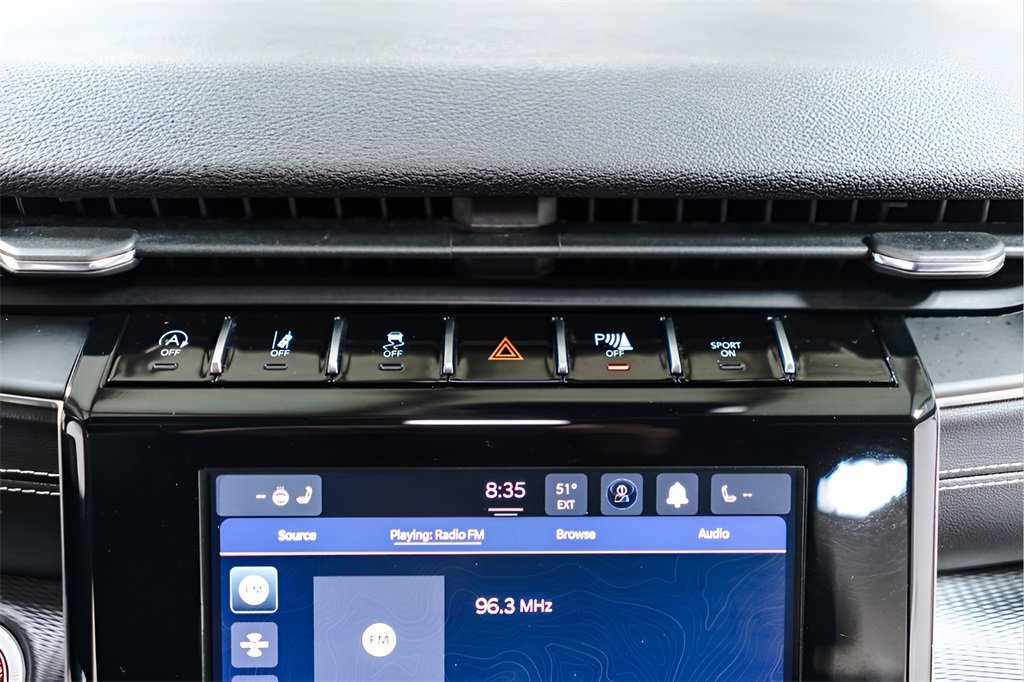 Used 2023 Jeep Grand Cherokee Altitude image 19