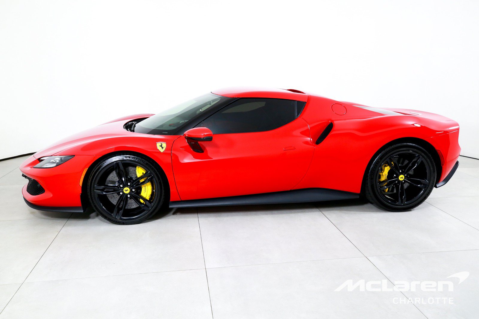 Used 2023 Ferrari 296 GTB RWD image 5