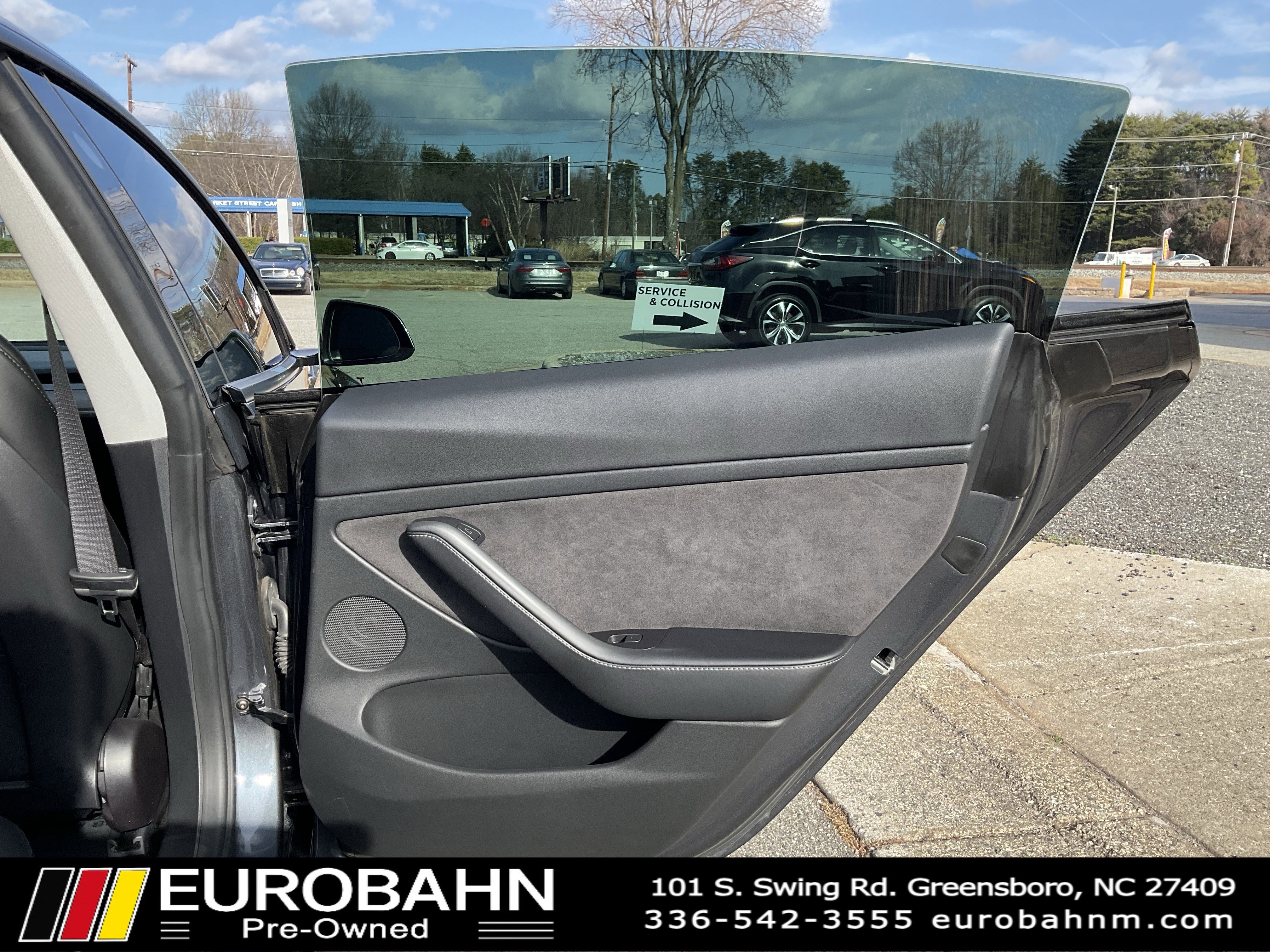 Used 2021 Tesla Model 3 Performance image 17