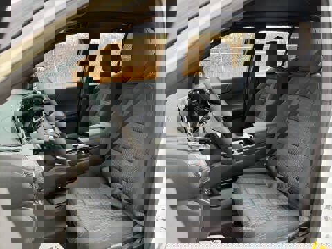 New 2026 Chevrolet Equinox LT w/ Midnight Edition image 18