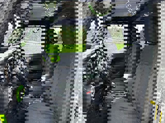 Used 2021 Jeep Gladiator Sport image 22