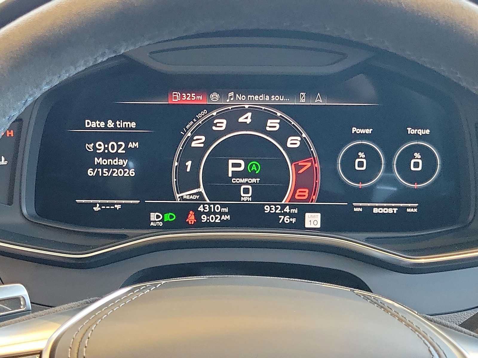 Certified 2025 Audi RS 6 performance AWD/4WD image 31