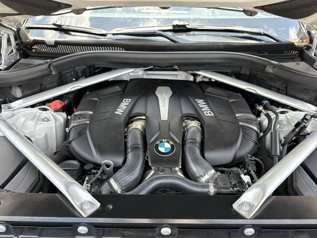 Used 2019 BMW X5 xDrive50i w/ M Sport Package AWD/4WD image 58
