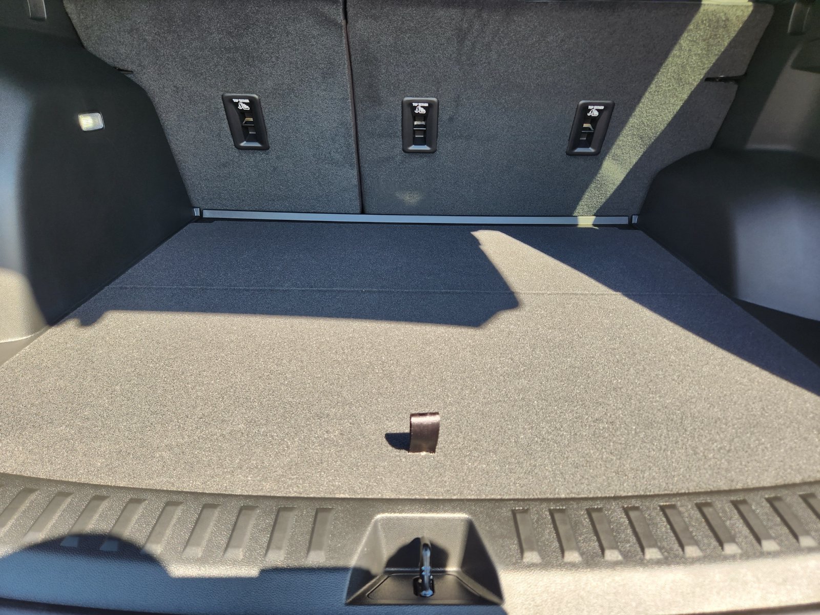 New 2027 Chevrolet Equinox LT w/ Convenience Package II FWD image 25