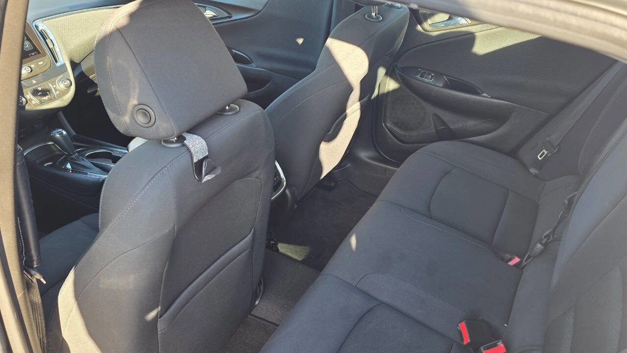 Used 2016 Chevrolet Malibu LT image 12