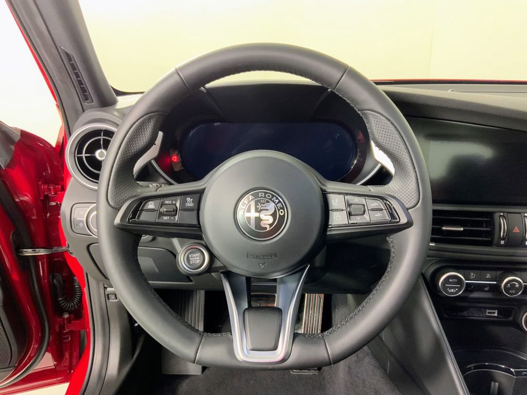 Used 2024 Alfa Romeo Giulia Sprint AWD/4WD image 26