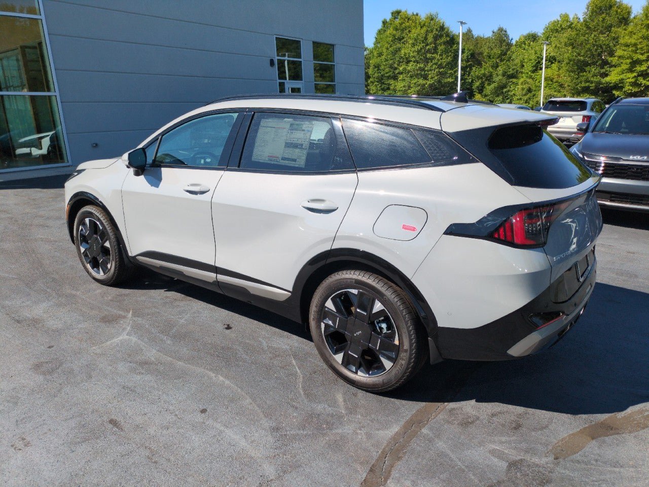 New 2026 Kia Sportage SX FWD image 5