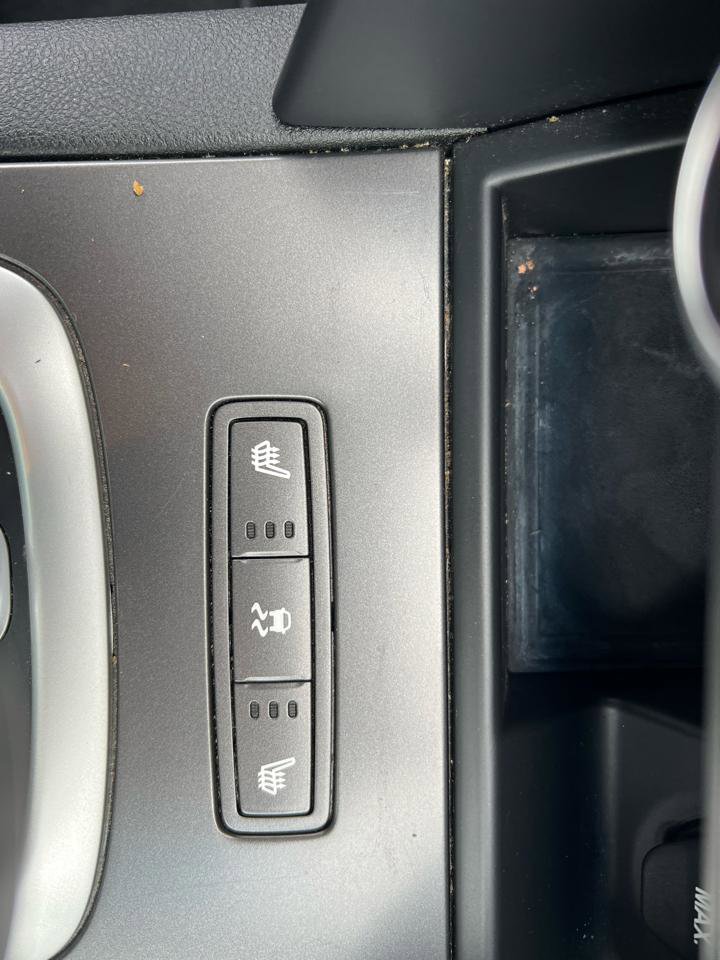 Used 2009 Pontiac G8 4dr Sdn w/ Premium Package image 15