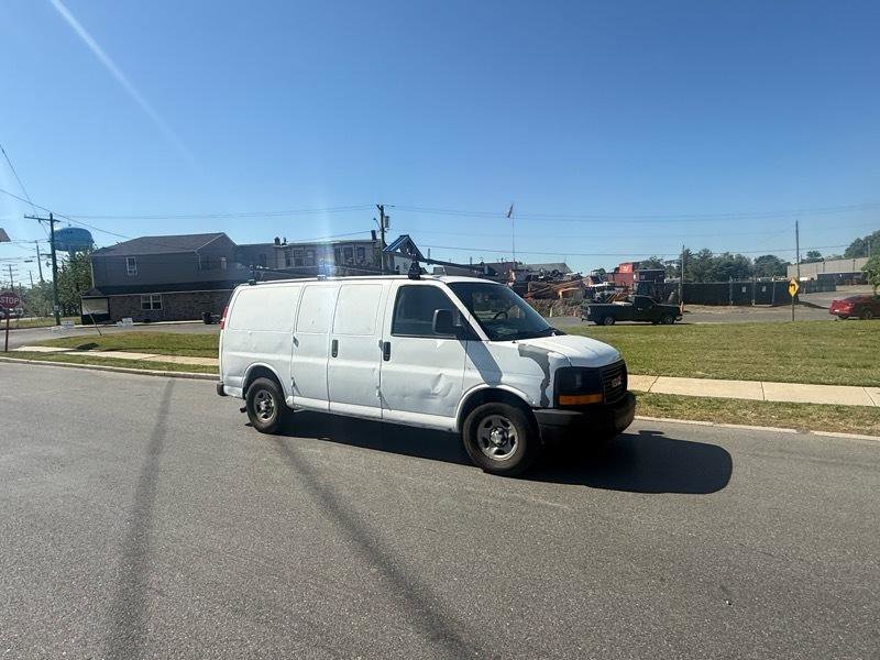 Used 2003 Chevrolet Express 1500 RWD image 7
