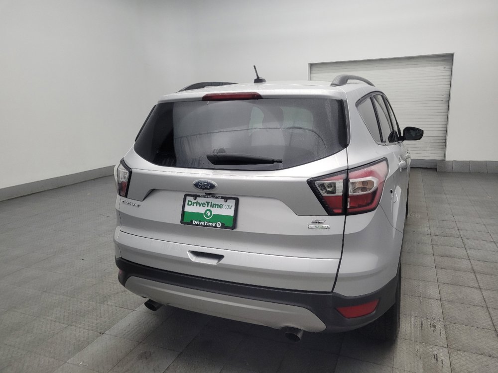 Used 2018 Ford Escape SE FWD image 7