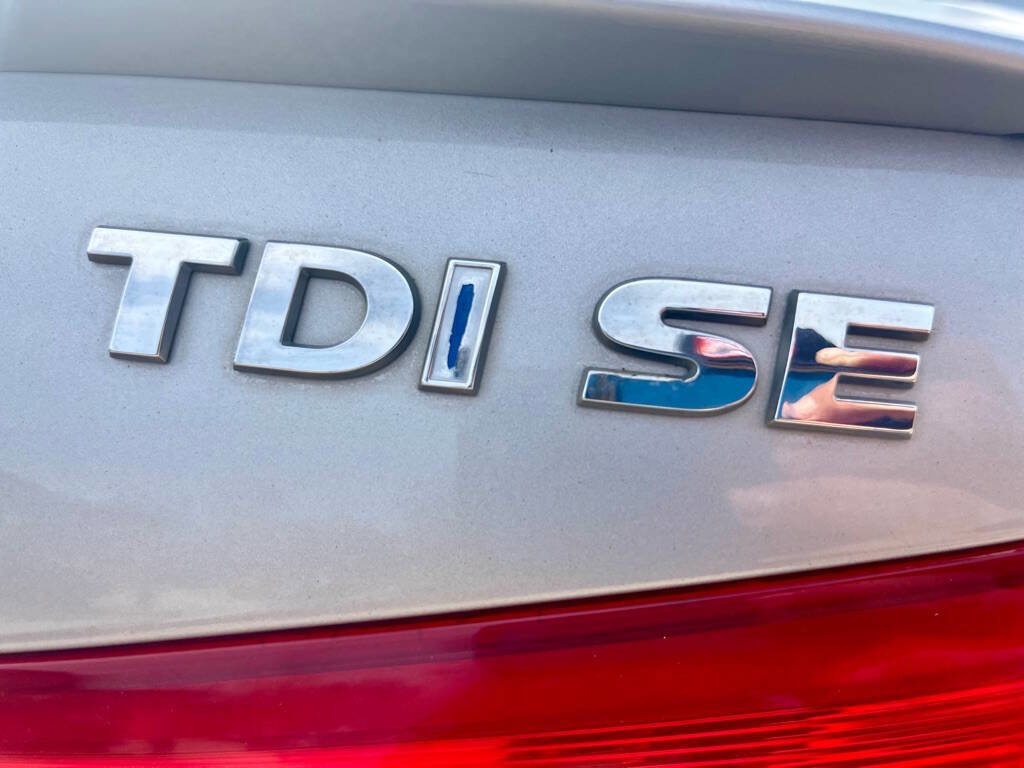 Used 2013 Volkswagen Passat TDI SE image 21