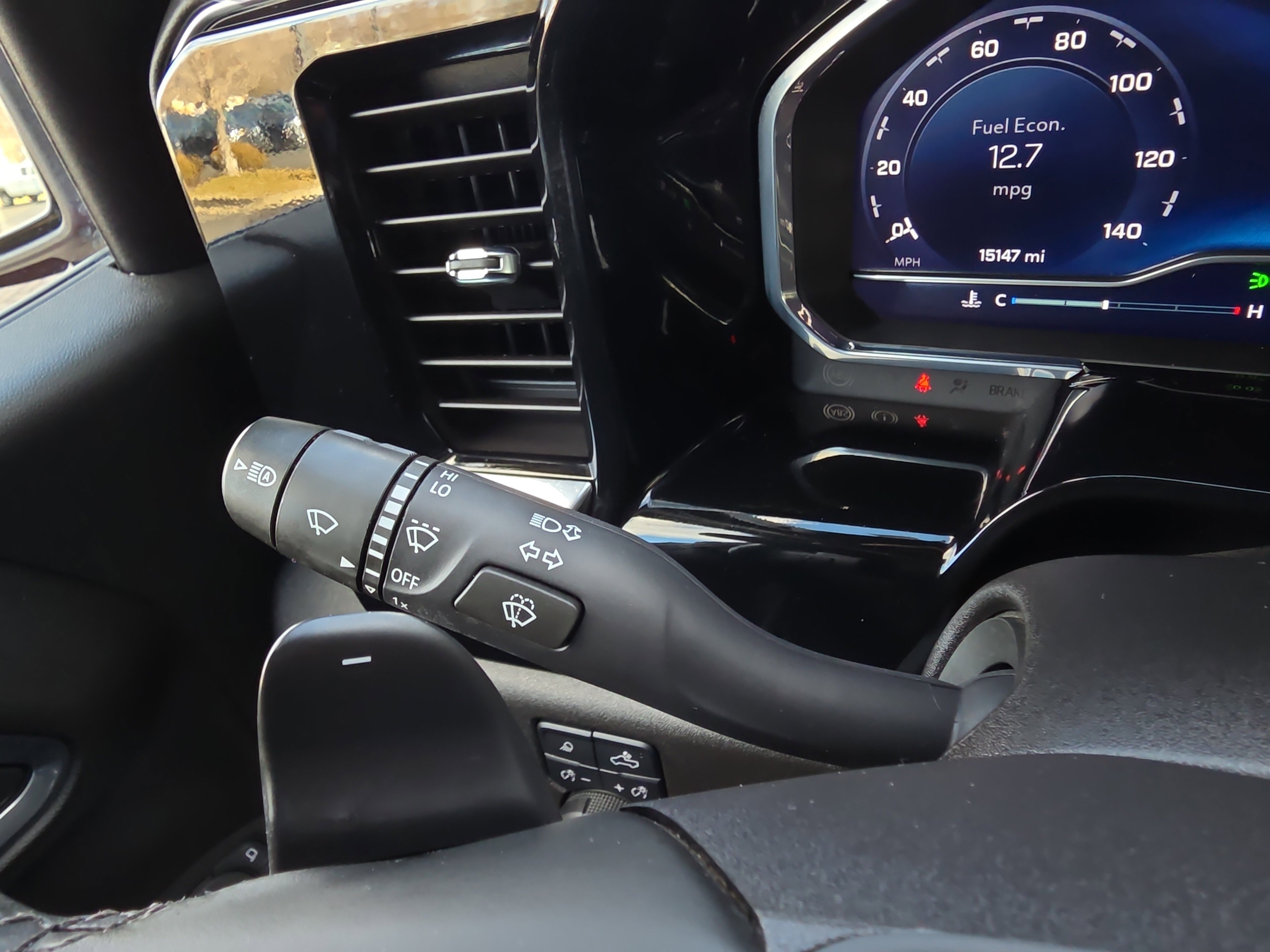 Used 2025 Chevrolet Silverado 1500 LTZ image 22