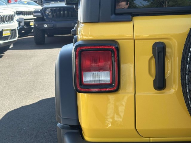 Certified 2021 Jeep Wrangler Unlimited Sport AWD/4WD image 12