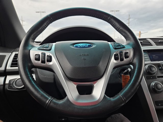 Used 2014 Ford Explorer XLT FWD image 16