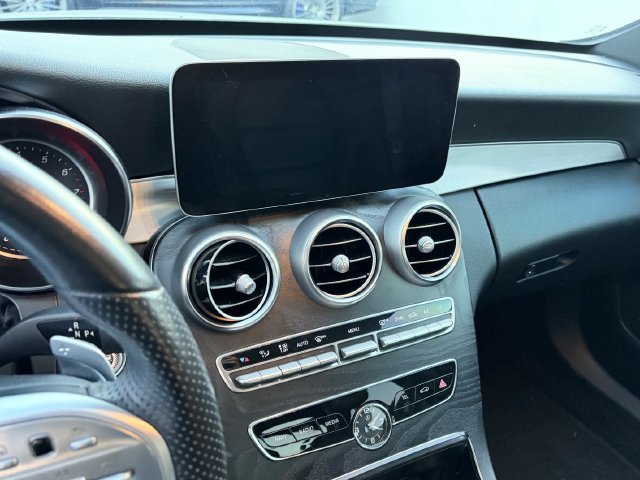 Used 2019 Mercedes-Benz C 300 Sedan image 6
